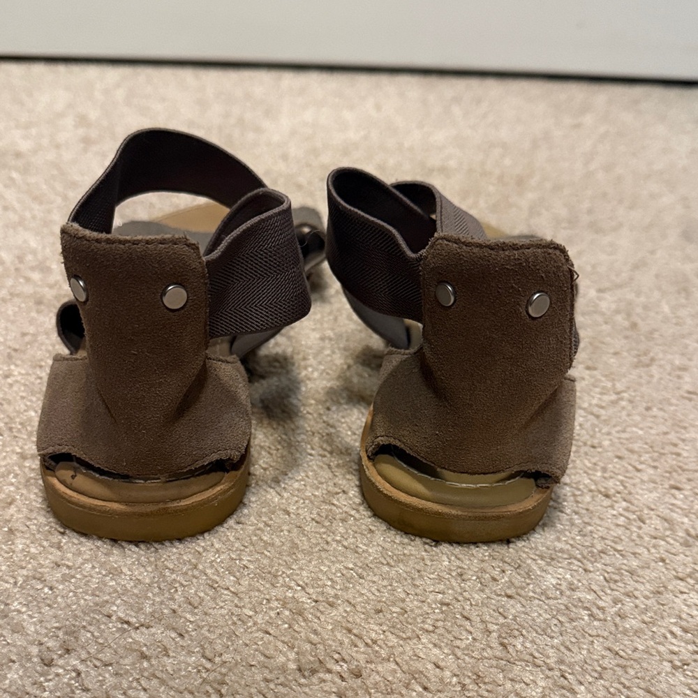 Sorel Girls' Brown Glitter Front Strap Sandals - Picture 4 of 4